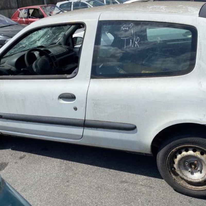 Aile avant gauche RENAULT CLIO 2 Photo n°10