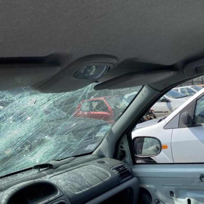 Aile avant gauche RENAULT CLIO 2 Photo n°18