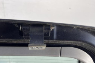 Malle/Hayon arriere OPEL ZAFIRA B