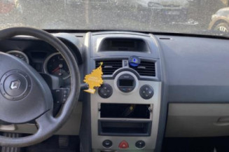 Aile avant gauche RENAULT MEGANE 2