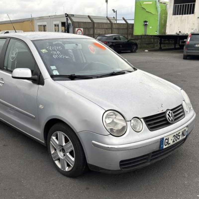 Pare choc avant VOLKSWAGEN POLO 4 Photo n°8