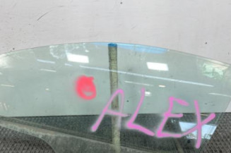 Vitre avant gauche FIAT GRANDE PUNTO Photo n°1