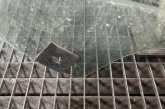 Vitre avant gauche FIAT GRANDE PUNTO