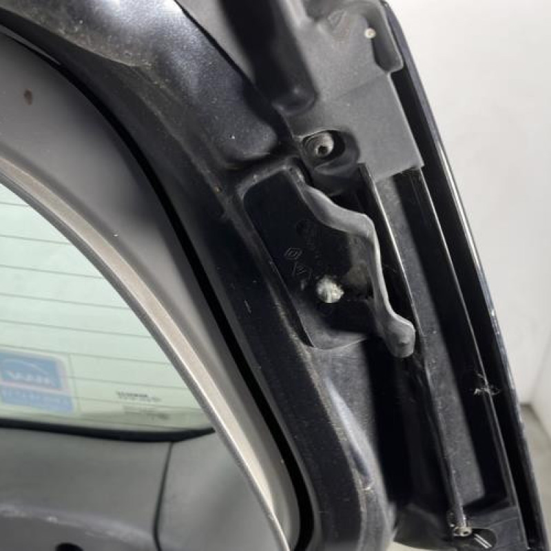 Malle/Hayon arriere RENAULT SCENIC 2 Photo n°10