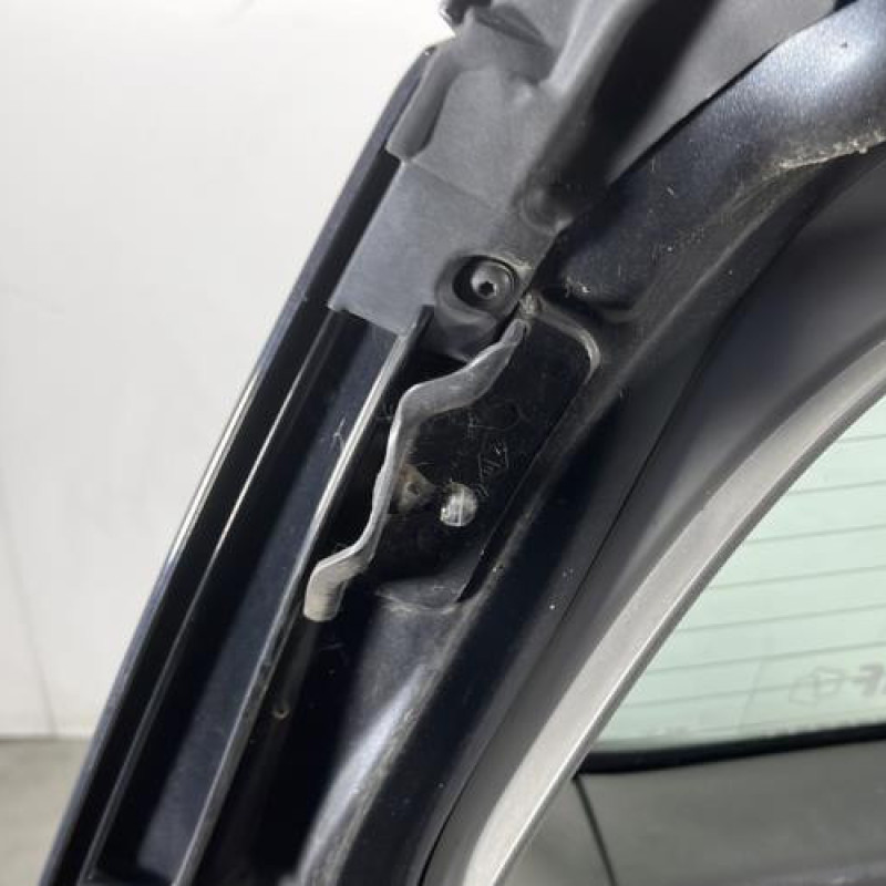 Malle/Hayon arriere RENAULT SCENIC 2 Photo n°11