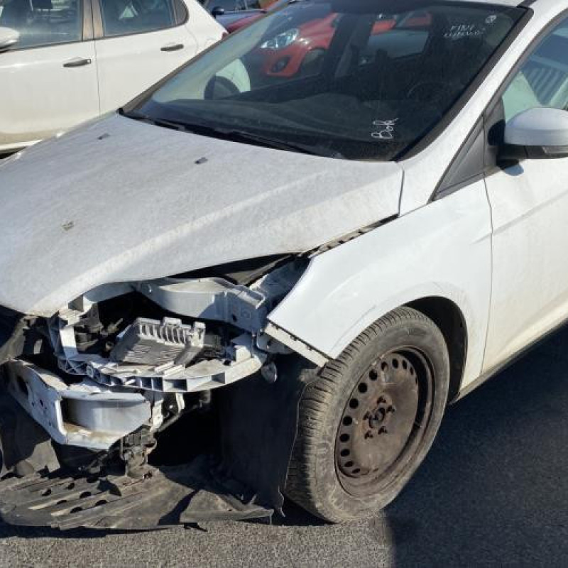 Malle/Hayon arriere FORD FOCUS 3 Photo n°12