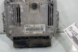 Calculateur moteur OPEL ZAFIRA B Photo n°1
