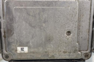 Calculateur moteur OPEL ZAFIRA B