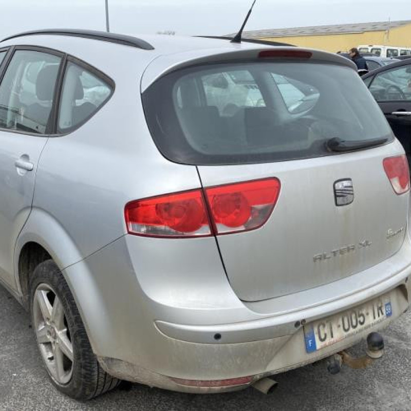 Feu arriere secondaire droit (feux) SEAT ALTEA Photo n°19
