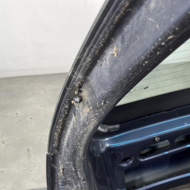 Malle/Hayon arriere OPEL CORSA C Photo n°8