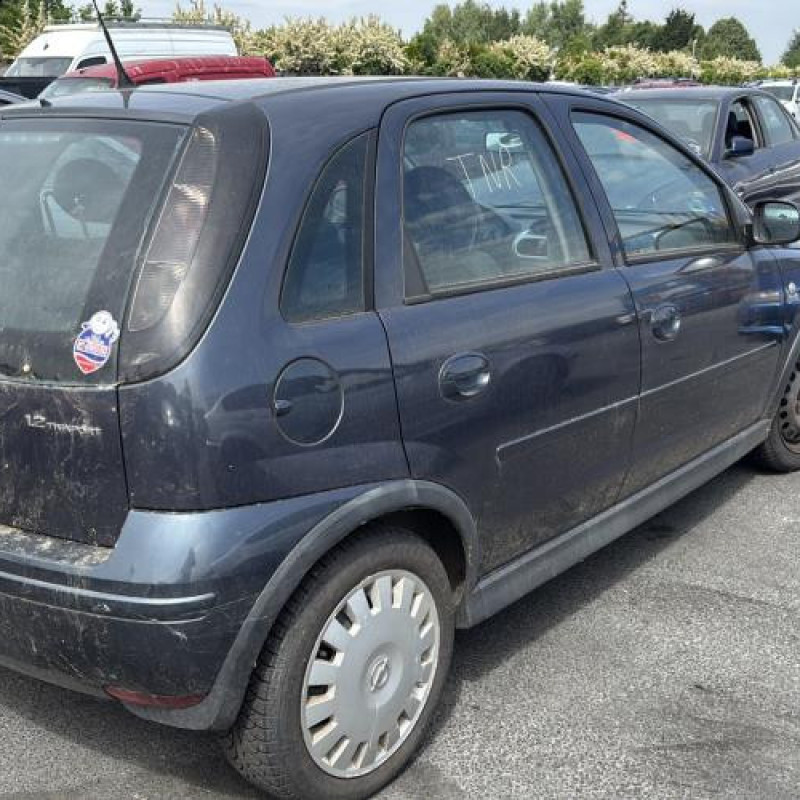 Malle/Hayon arriere OPEL CORSA C Photo n°14
