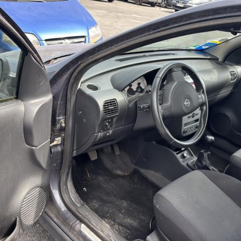 Malle/Hayon arriere OPEL CORSA C Photo n°20