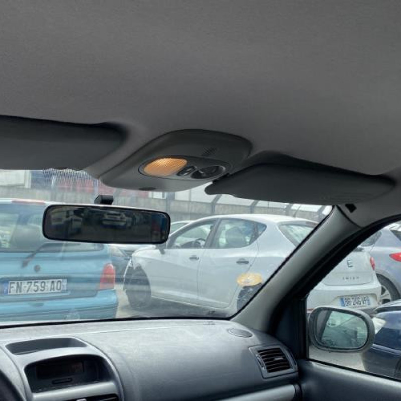 Aile avant gauche RENAULT CLIO 2 Photo n°19