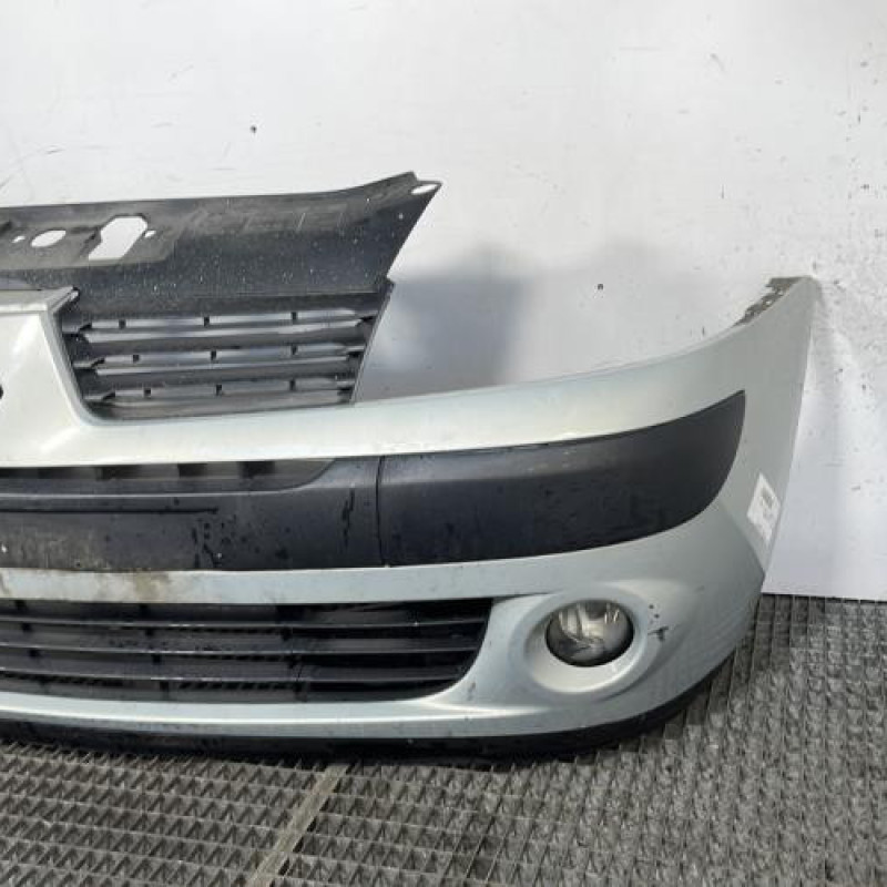 Pare choc avant RENAULT CLIO 2 Photo n°3