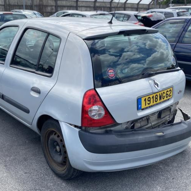 Pare choc avant RENAULT CLIO 2 Photo n°11