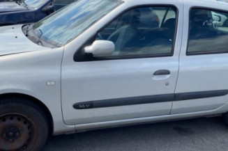 Pare choc avant RENAULT CLIO 2