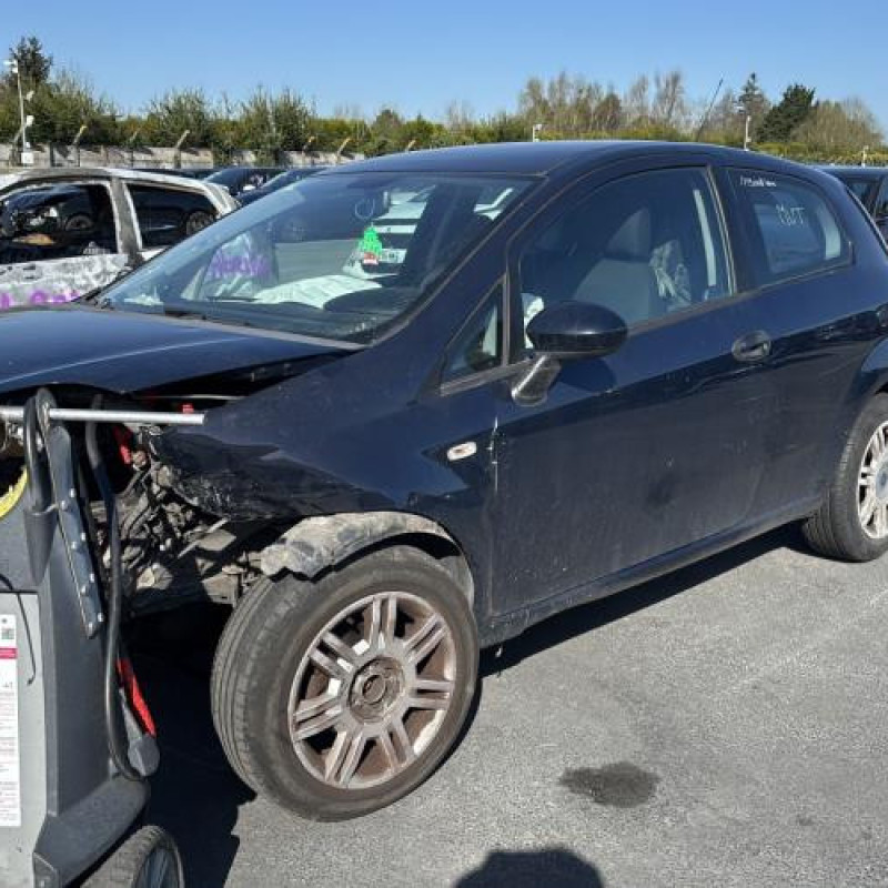 Vitre avant gauche FIAT PUNTO EVO 3 Photo n°5