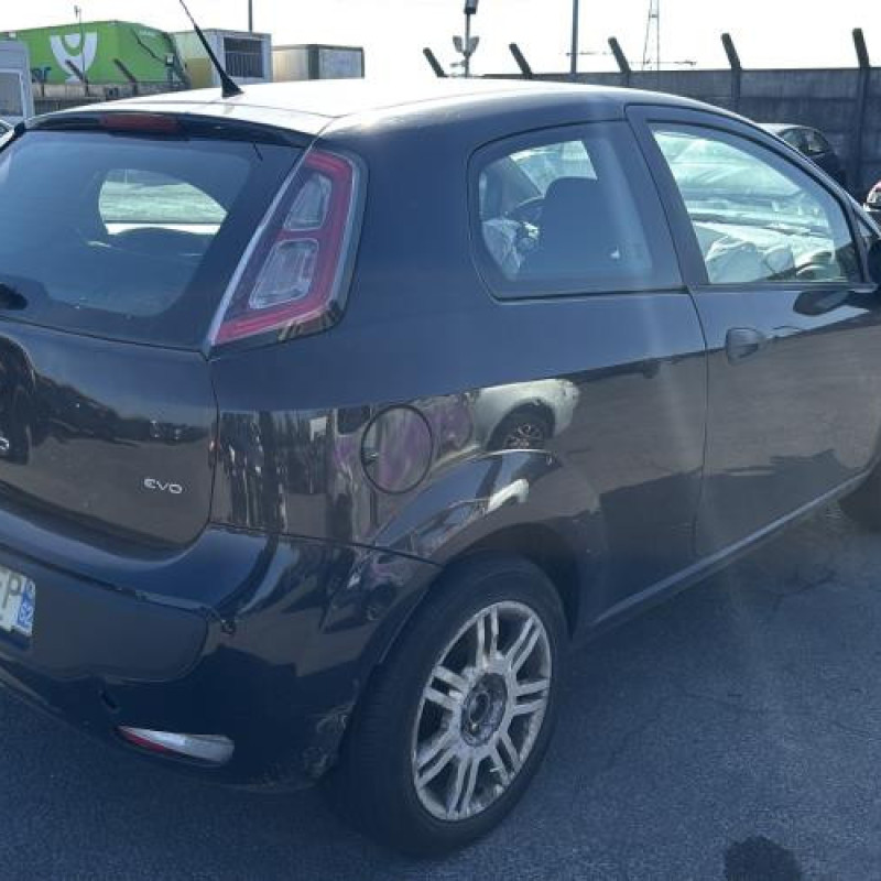 Vitre avant gauche FIAT PUNTO EVO 3 Photo n°7