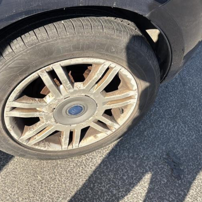 Vitre avant gauche FIAT PUNTO EVO 3 Photo n°16