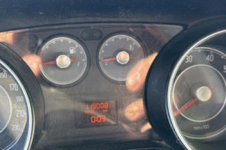 Vitre avant gauche FIAT PUNTO EVO 3