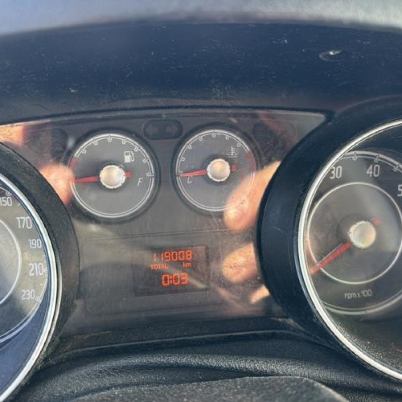 Vitre avant gauche FIAT PUNTO EVO 3 Photo n°18
