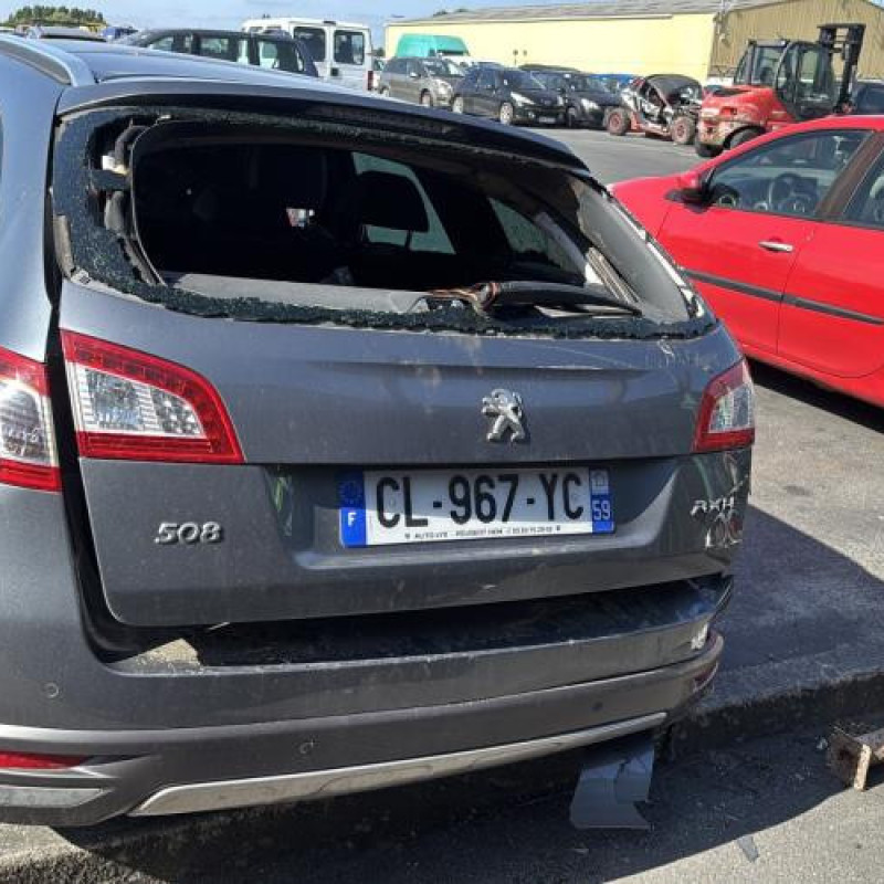 Feu arriere principal gauche (feux) PEUGEOT 508 1 SW Photo n°8