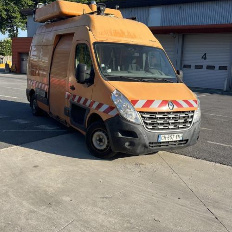 Pare choc avant RENAULT MASTER 3 Photo n°8