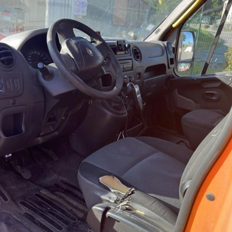 Pare choc avant RENAULT MASTER 3 Photo n°12
