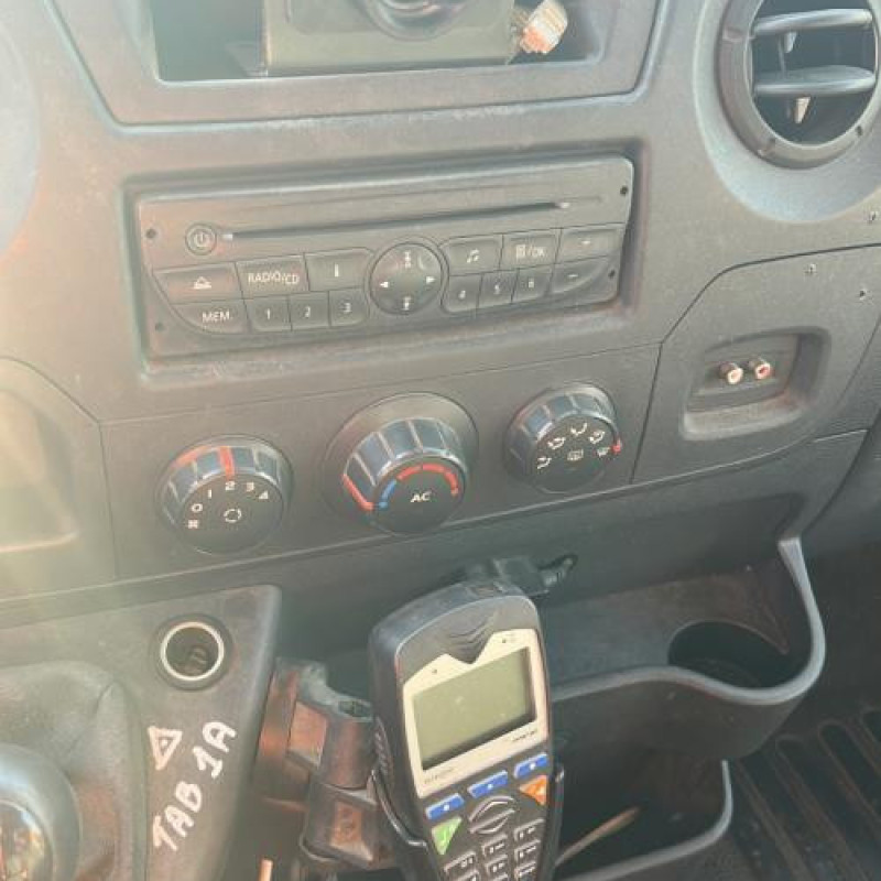 Porte avant gauche RENAULT MASTER 3 Photo n°15