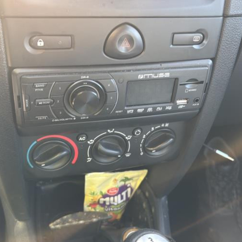 Boitier air bag RENAULT CLIO 2 CAMPUS Photo n°20