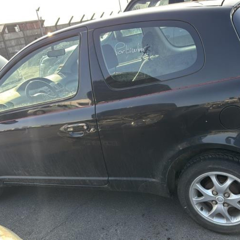 Aile avant gauche TOYOTA YARIS 1 Photo n°10