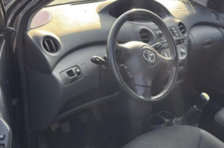 Aile avant gauche TOYOTA YARIS 1