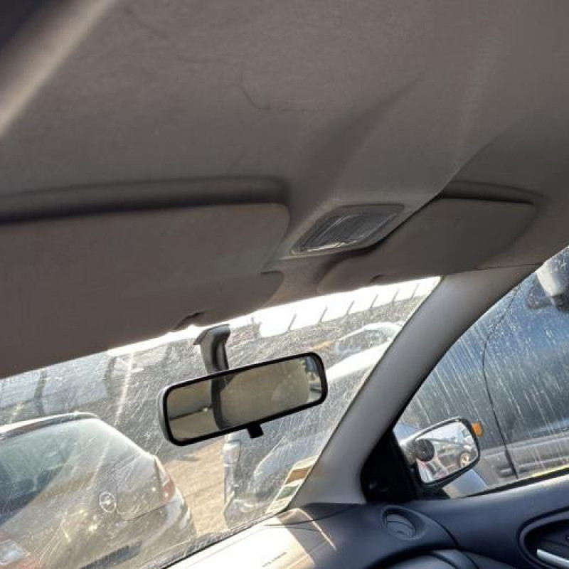 Aile avant gauche TOYOTA YARIS 1 Photo n°16