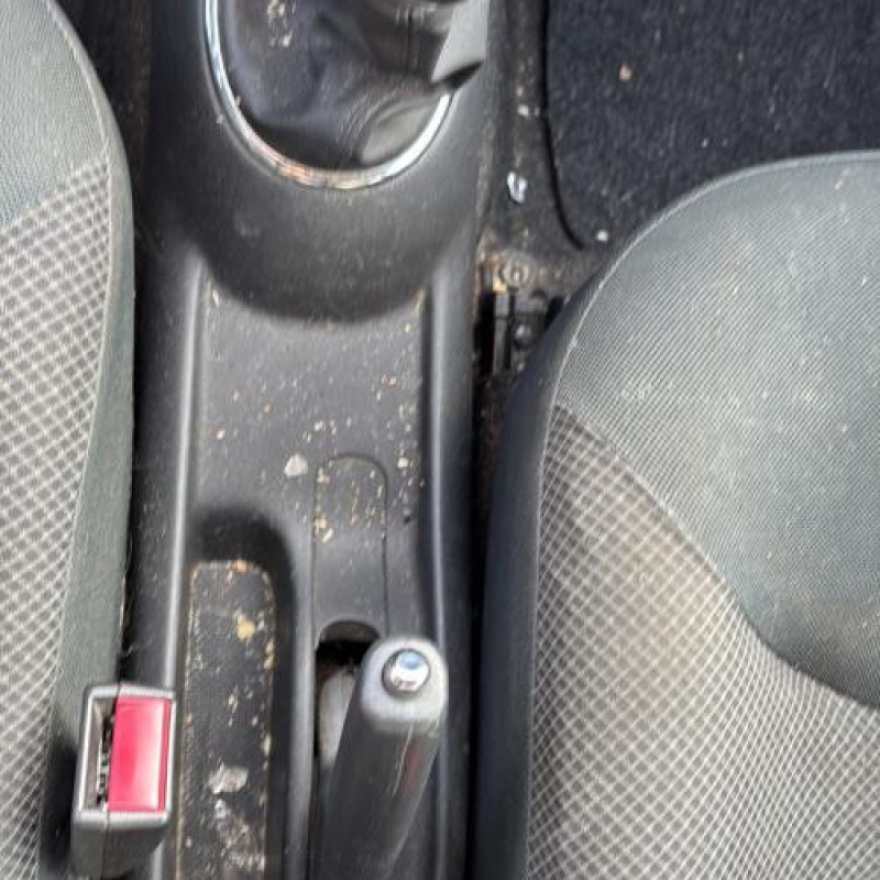 Aile avant gauche TOYOTA YARIS 1 Photo n°17