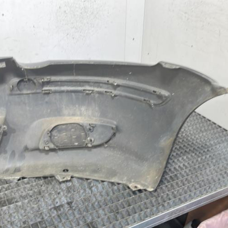 Pare choc avant TOYOTA YARIS 1 Photo n°4