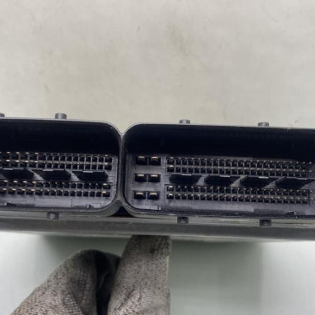 Calculateur moteur VOLKSWAGEN GOLF 6