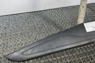 Baguette de porte arriere gauche  RENAULT CLIO 4 Photo n°1