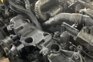 Moteur RENAULT TRAFIC 2