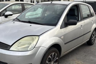 Volant FORD FIESTA 5 Photo n°1