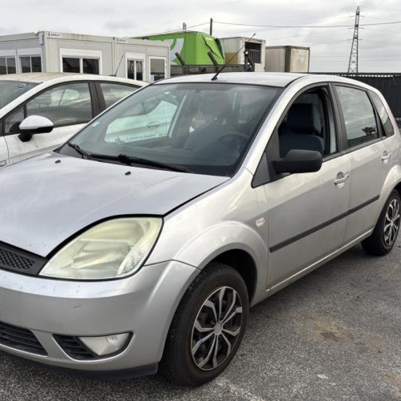 Volant FORD FIESTA 5 Photo n°1
