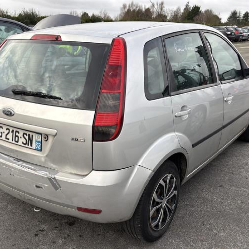 Volant FORD FIESTA 5 Photo n°3