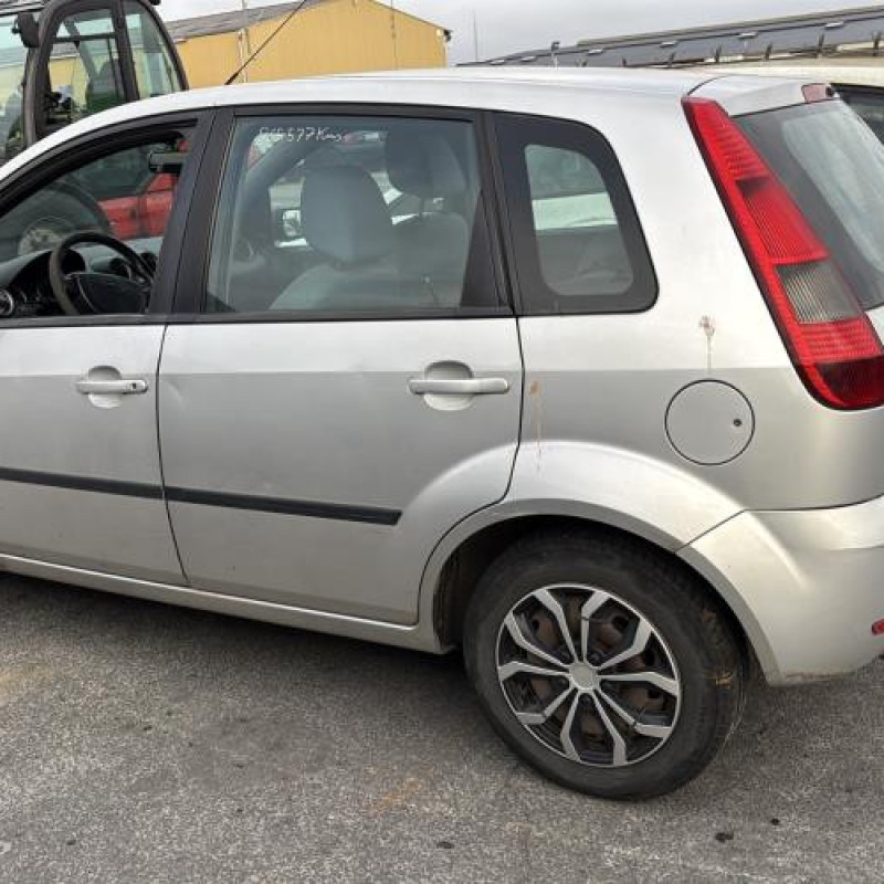 Volant FORD FIESTA 5 Photo n°7