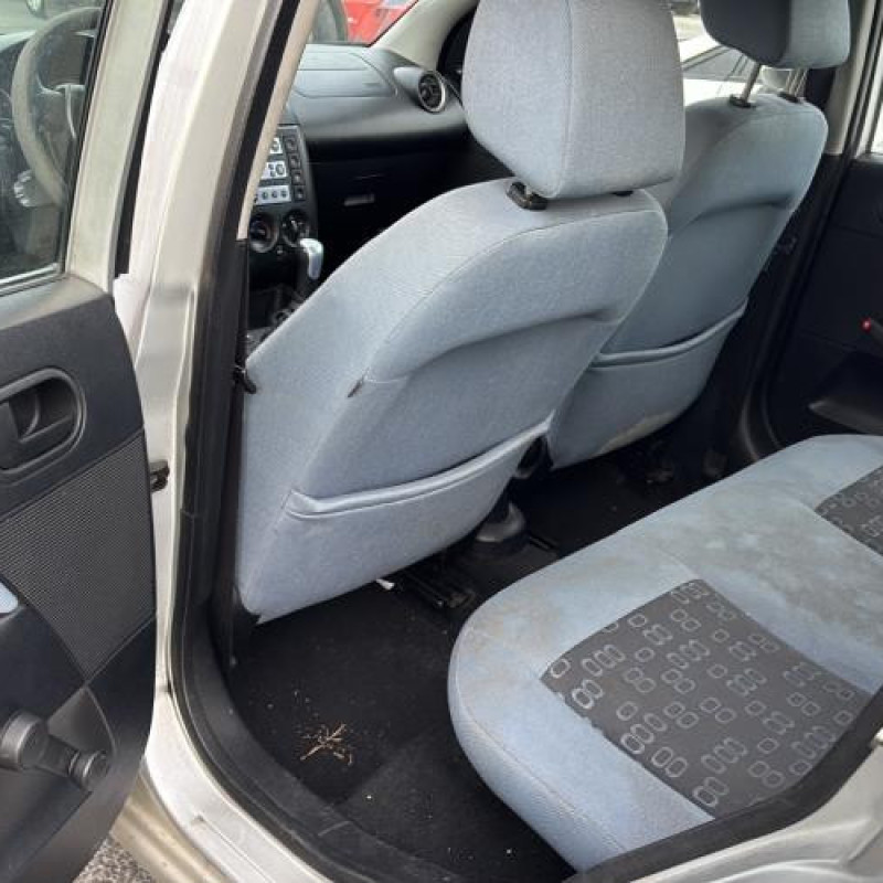 Volant FORD FIESTA 5 Photo n°10