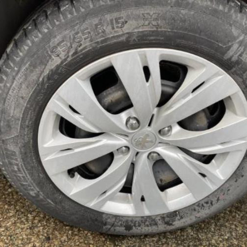 Pare choc arriere PEUGEOT 208 1 Photo n°14