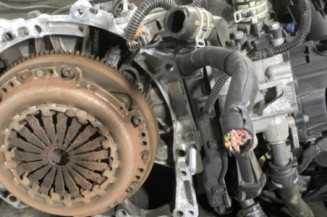 Moteur PEUGEOT 208 1