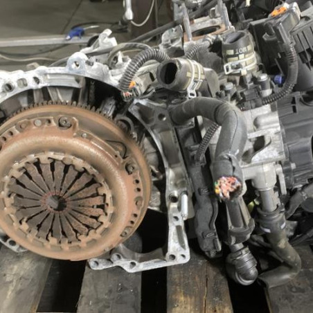 Moteur PEUGEOT 208 1