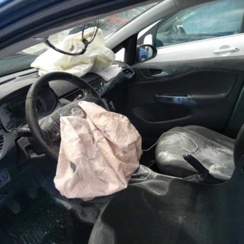 Aile avant gauche OPEL CORSA E Photo n°20