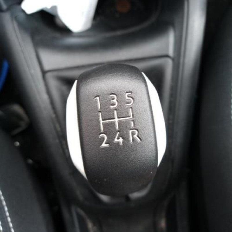 Aile avant gauche PEUGEOT 208 1 Photo n°5