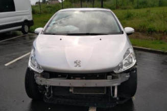 Aile avant gauche PEUGEOT 208 1