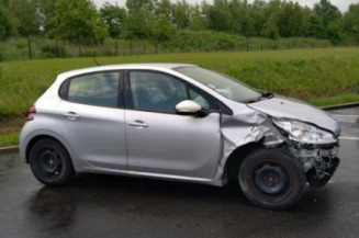 Aile avant gauche PEUGEOT 208 1
